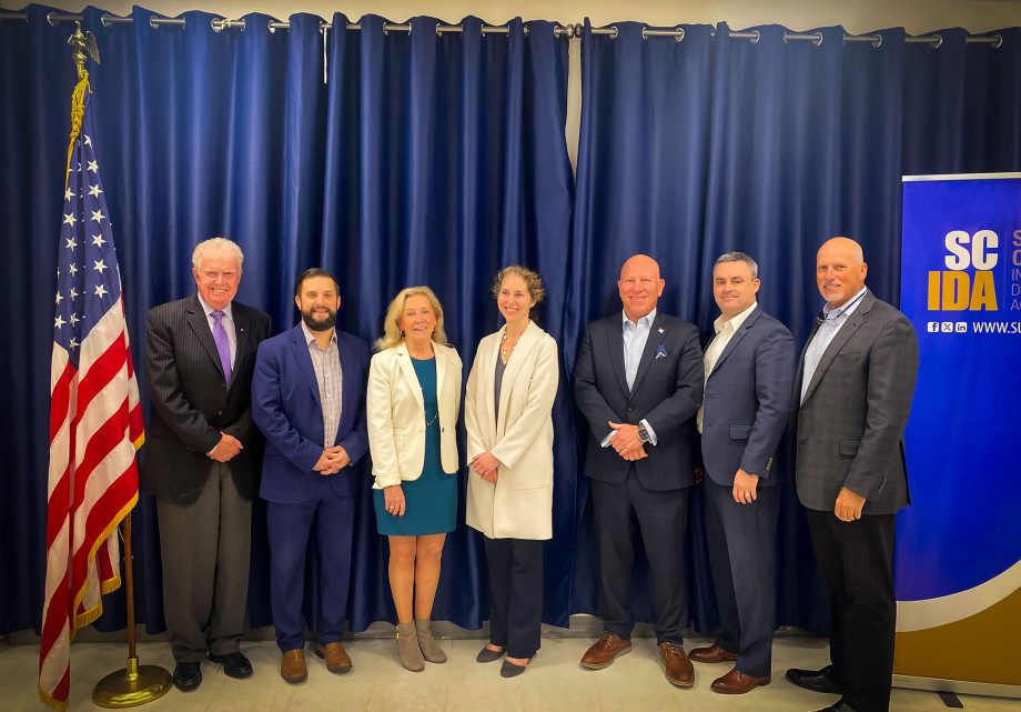 Kevin Harvey, Josh Slaughter, Kelly Murphy, Sarah Lansdale, Greg Casamento, Brian Beedenbender, Cris Damianos.